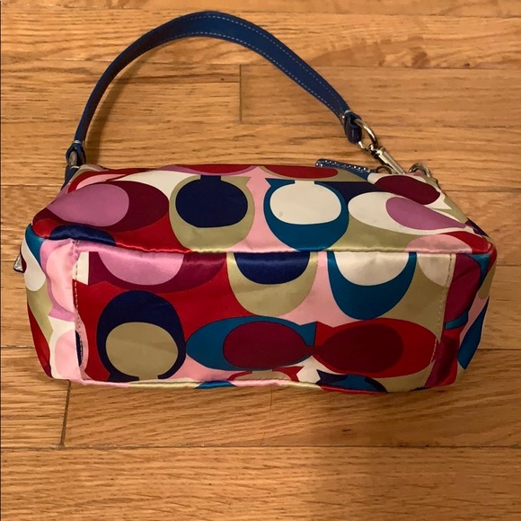 Coach purse - Picture 2 of 5